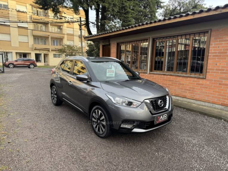 NISSAN - KICKS - 2018/2018 - Cinza - Sob Consulta