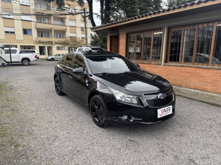 CHEVROLET - CRUZE - 2013/2013 - Preta - Sob Consulta