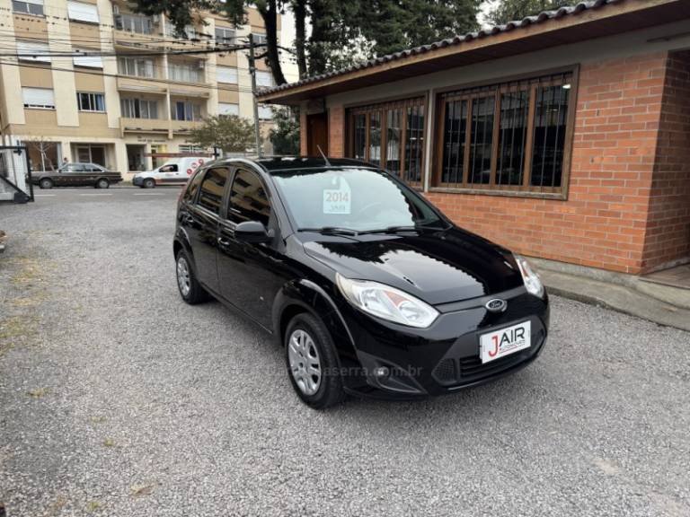 FORD - FIESTA - 2014/2014 - Preta - Sob Consulta